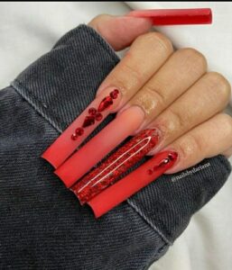 Stunning red nails that will highlight your looks 